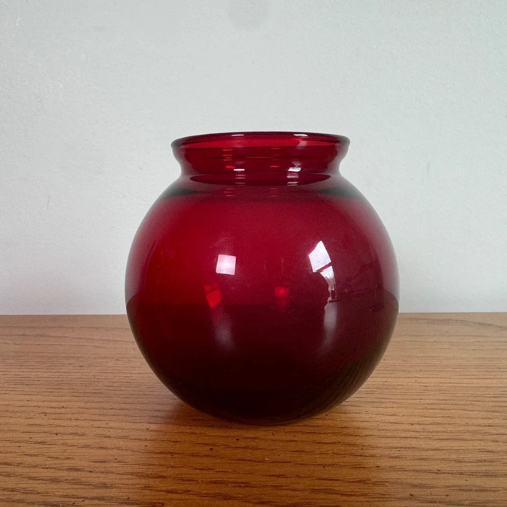 Vintage Ruby Red Glass Round Fish Bowl Sphere Orb Bud Vase 4 Inch MCM‎ Style